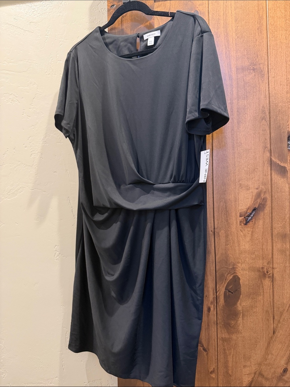 Nine West Black Draped Short Sleeve Midi Dress